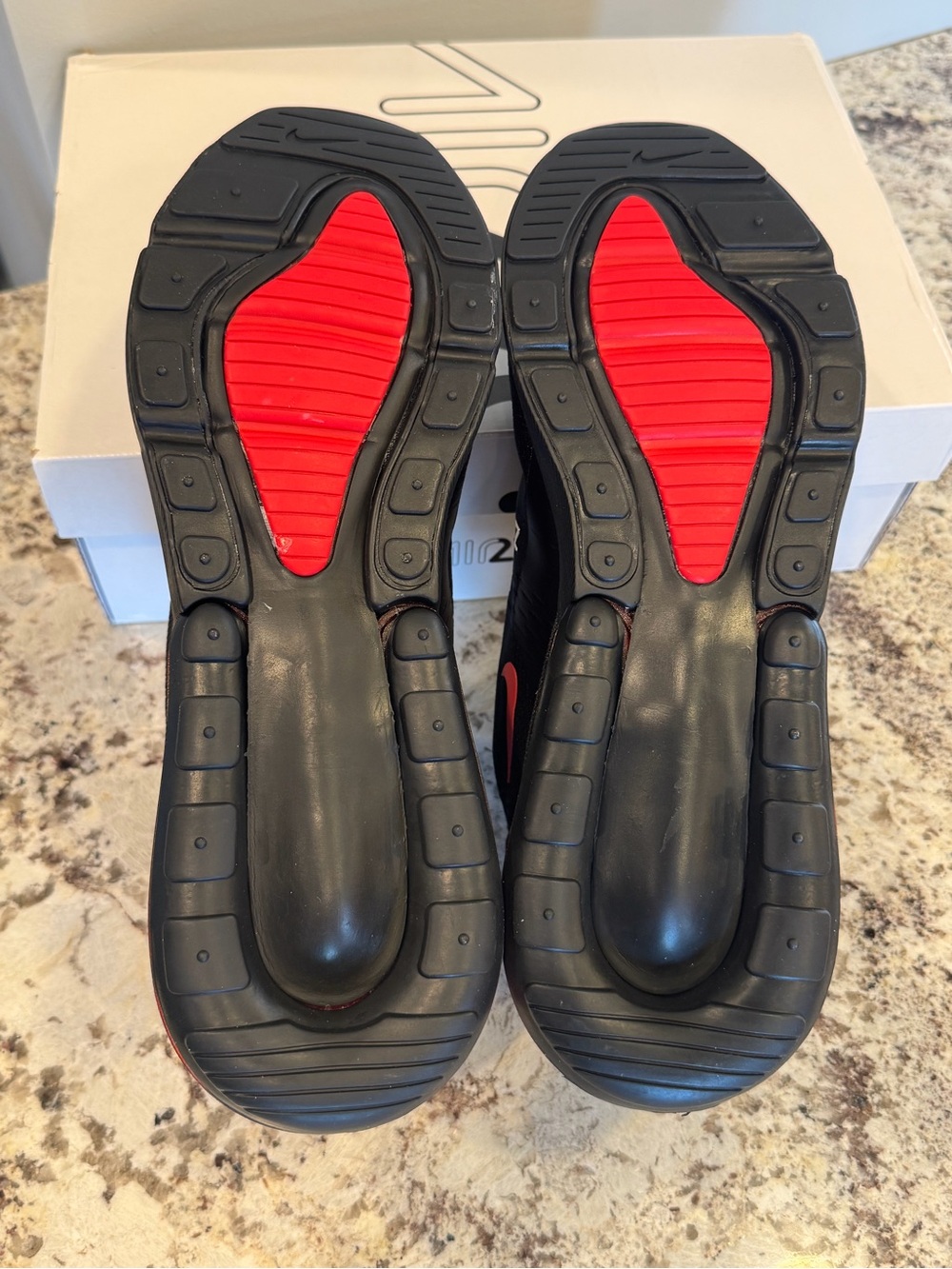 Men’s Nike Air Max 270 - Picture 3 of 5